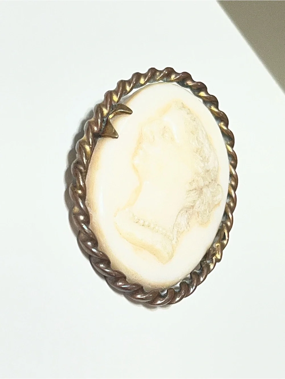 Vintage Ivory Colored Cameo Brooch in Twisted Gold-tone Frame